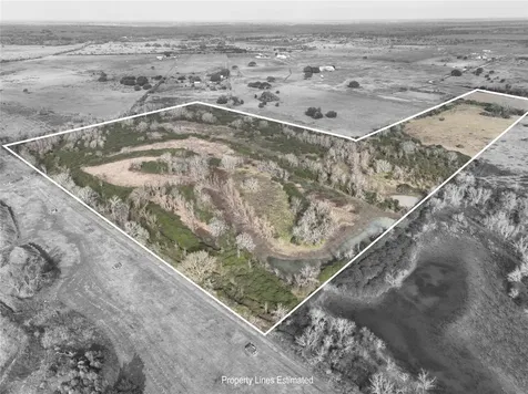 000 Schindler Road Alleyton TX 78935
