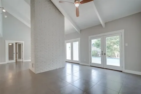 1107 Stoney Hill Houston TX 77077