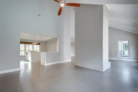1107 Stoney Hill Houston TX 77077