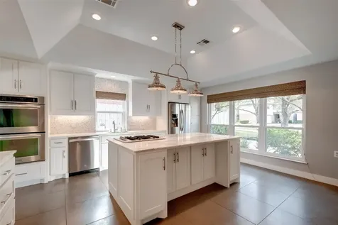 1107 Stoney Hill Houston TX 77077