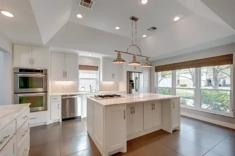 1107 Stoney Hill Houston TX 77077