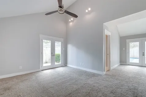 1107 Stoney Hill Houston TX 77077