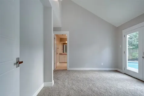 1107 Stoney Hill Houston TX 77077