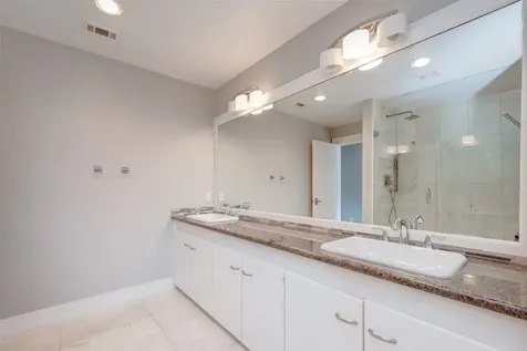 1107 Stoney Hill Houston TX 77077