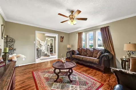 5619 Spanish Oak Drive Houston TX 77066