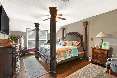 5619 Spanish Oak Drive Houston TX 77066