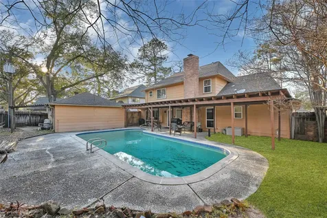 5619 Spanish Oak Drive Houston TX 77066