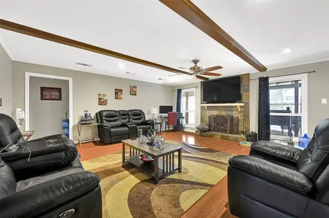 5619 Spanish Oak Drive Houston TX 77066