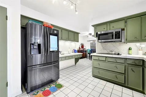 5619 Spanish Oak Drive Houston TX 77066