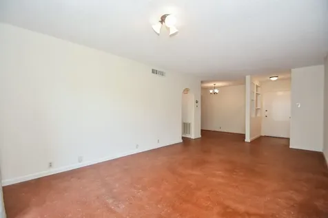 2601 Bellefontaine Street 218 Houston TX 77025