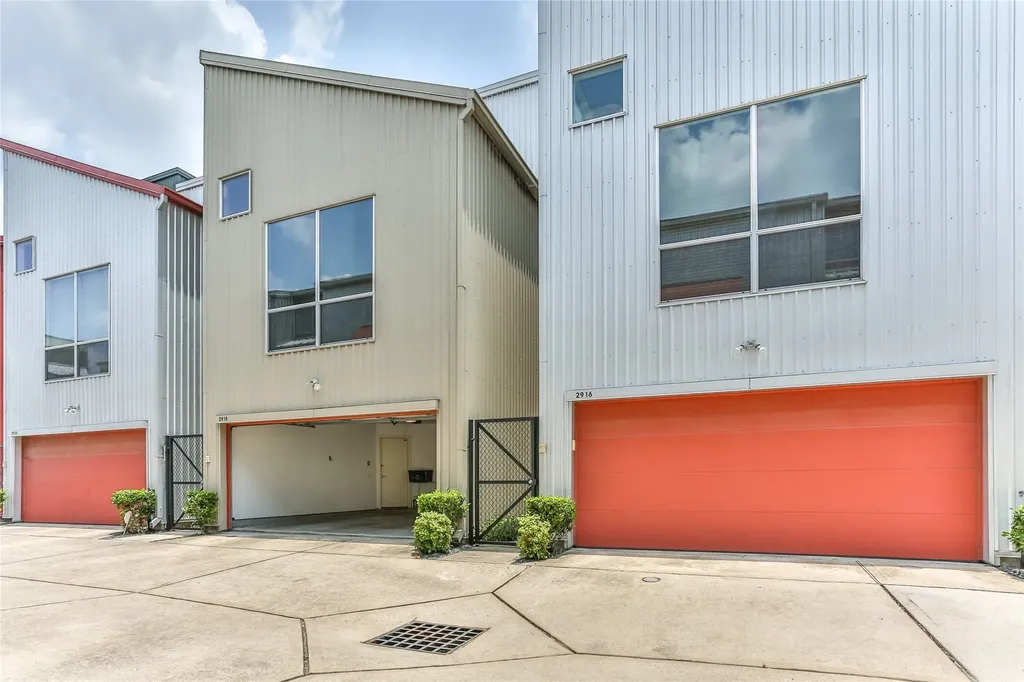 2918 Commerce Street Houston TX 77003