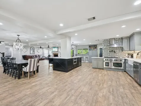 18611 Point Lookout Drive Nassau Bay TX 77058