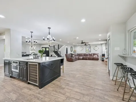 18611 Point Lookout Drive Nassau Bay TX 77058