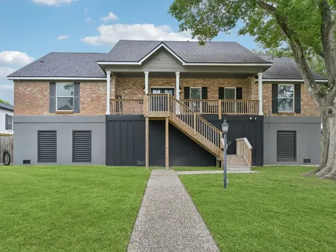 18611 Point Lookout Drive Nassau Bay TX 77058