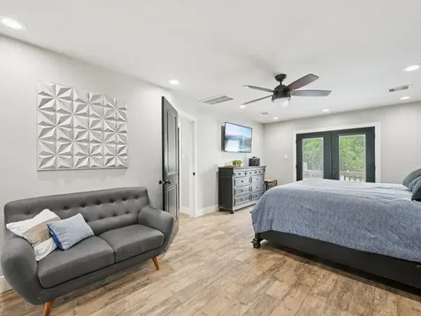 18611 Point Lookout Drive Nassau Bay TX 77058