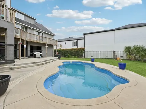 18611 Point Lookout Drive Nassau Bay TX 77058