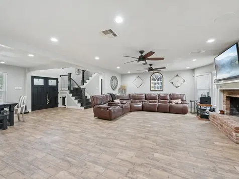 18611 Point Lookout Drive Nassau Bay TX 77058