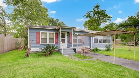 3514 Commerce Street Damon TX 77430