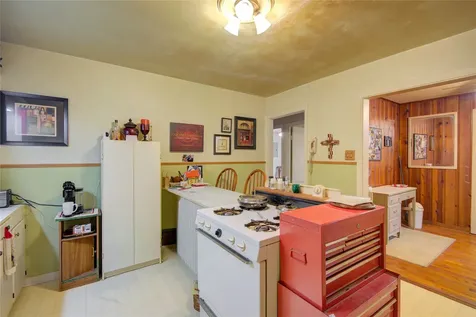 3514 Commerce Street Damon TX 77430