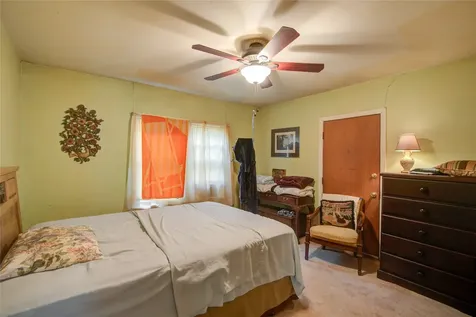 3514 Commerce Street Damon TX 77430