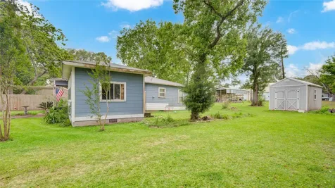 3514 Commerce Street Damon TX 77430