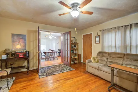 3514 Commerce Street Damon TX 77430