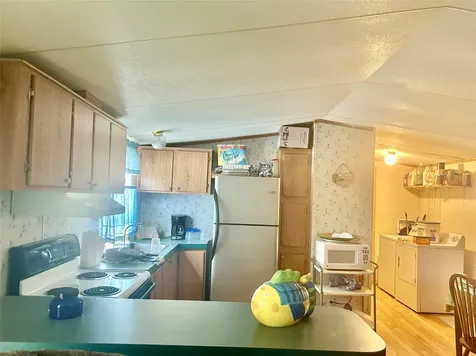 204 N 4th Street Seadrift TX 77983