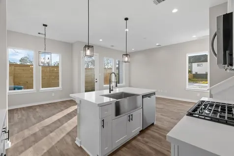 5915 Wheatley Hollow Lane Houston TX 77091
