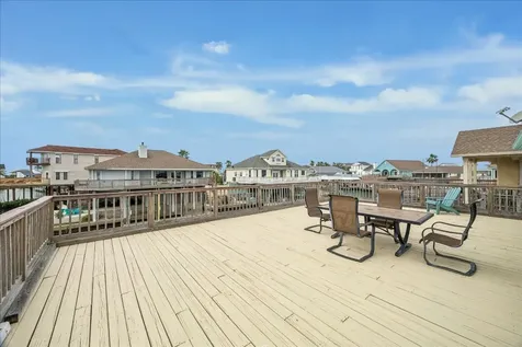 1815 Tiki Drive Tiki Island TX 77554