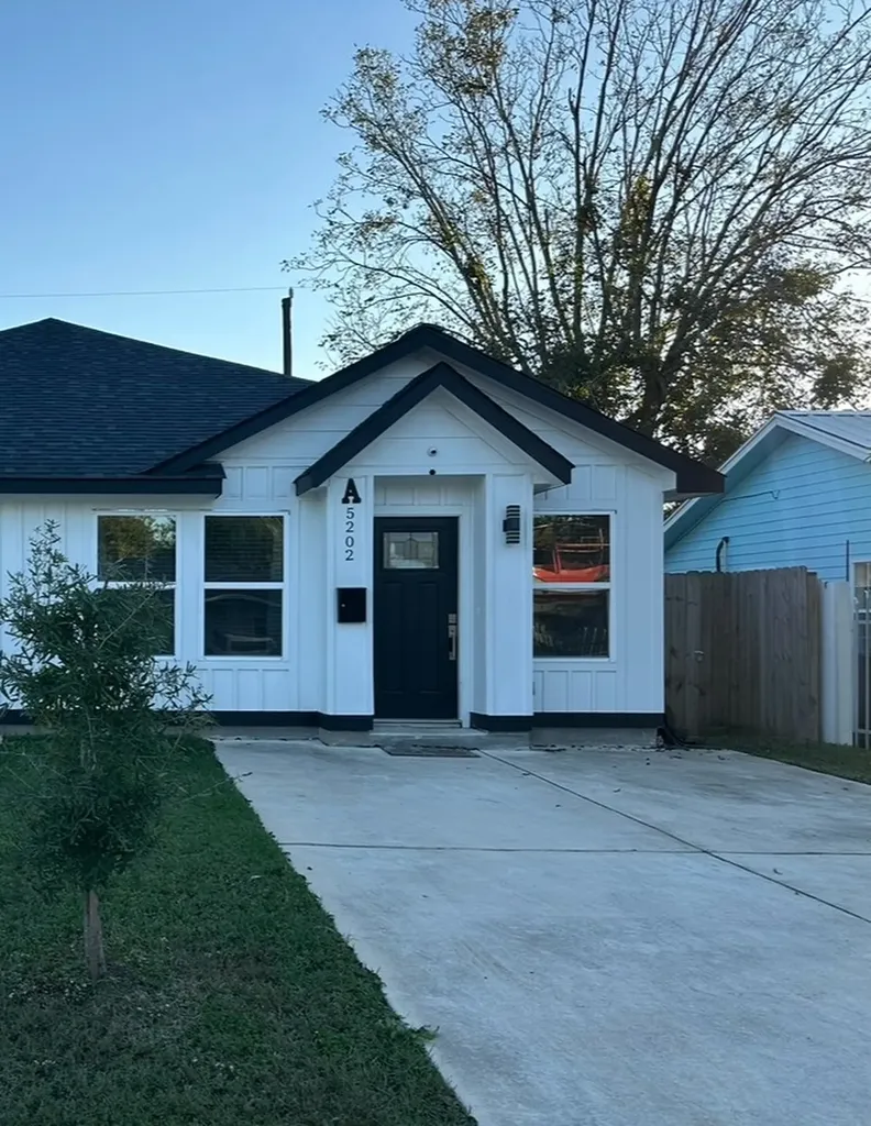 5202 Northridge Drive A Houston TX 77033