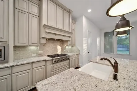19 Brittany Rose Place The Woodlands TX 77375