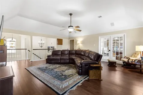 47 Sterling Street Sugar Land TX 77479