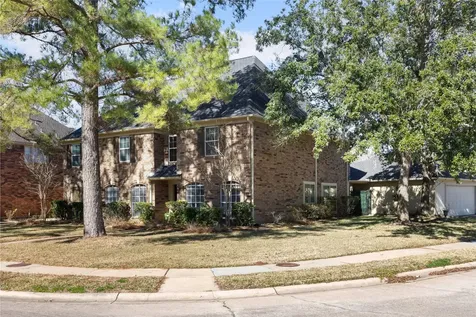 47 Sterling Street Sugar Land TX 77479