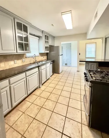 2625 Gladys Avenue Beaumont TX 77702
