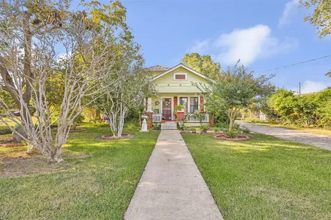 200 E Linney Street 202 Dayton TX 77535