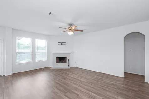 13622 Giant Panda Bear Avenue Crosby TX 77532