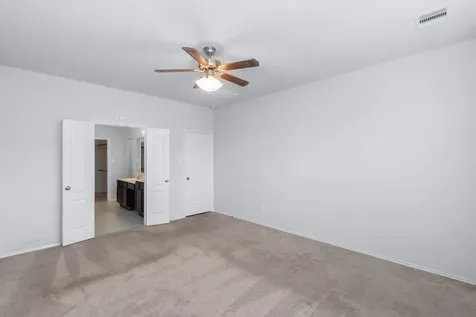 13622 Giant Panda Bear Avenue Crosby TX 77532