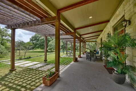 2003 Oakridge Road Weimar TX 78962