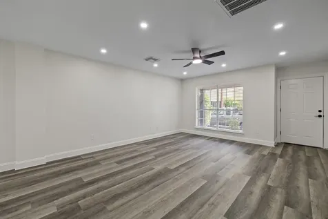 1009 Andrews Street Houston TX 77019