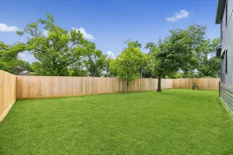 2203 Cheshire Lane Houston TX 77018