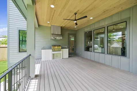 2203 Cheshire Lane Houston TX 77018