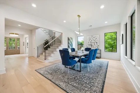 2203 Cheshire Lane Houston TX 77018