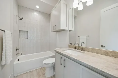 2203 Cheshire Lane Houston TX 77018