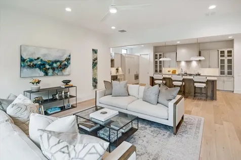 2203 Cheshire Lane Houston TX 77018