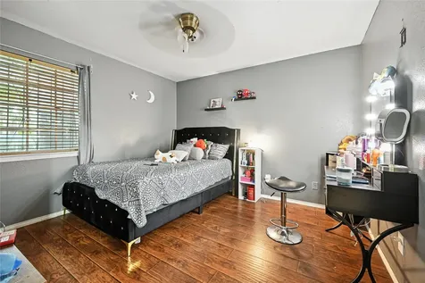 319 Shady Glade Drive Houston TX 77090