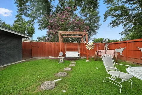 319 Shady Glade Drive Houston TX 77090