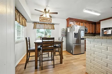 319 Shady Glade Drive Houston TX 77090
