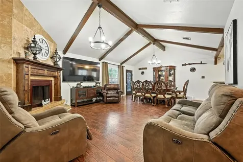 319 Shady Glade Drive Houston TX 77090