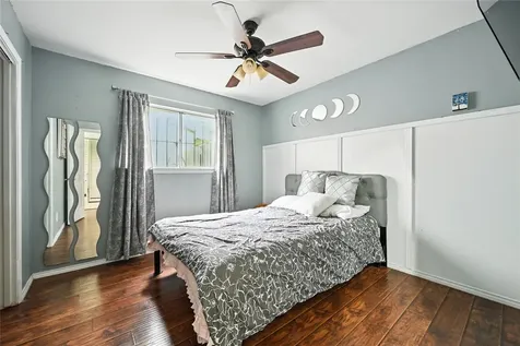 319 Shady Glade Drive Houston TX 77090