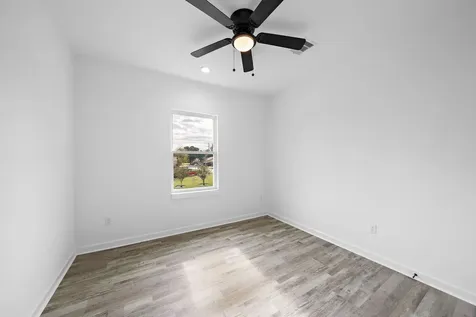 9315 Ashville Drive B Houston TX 77051